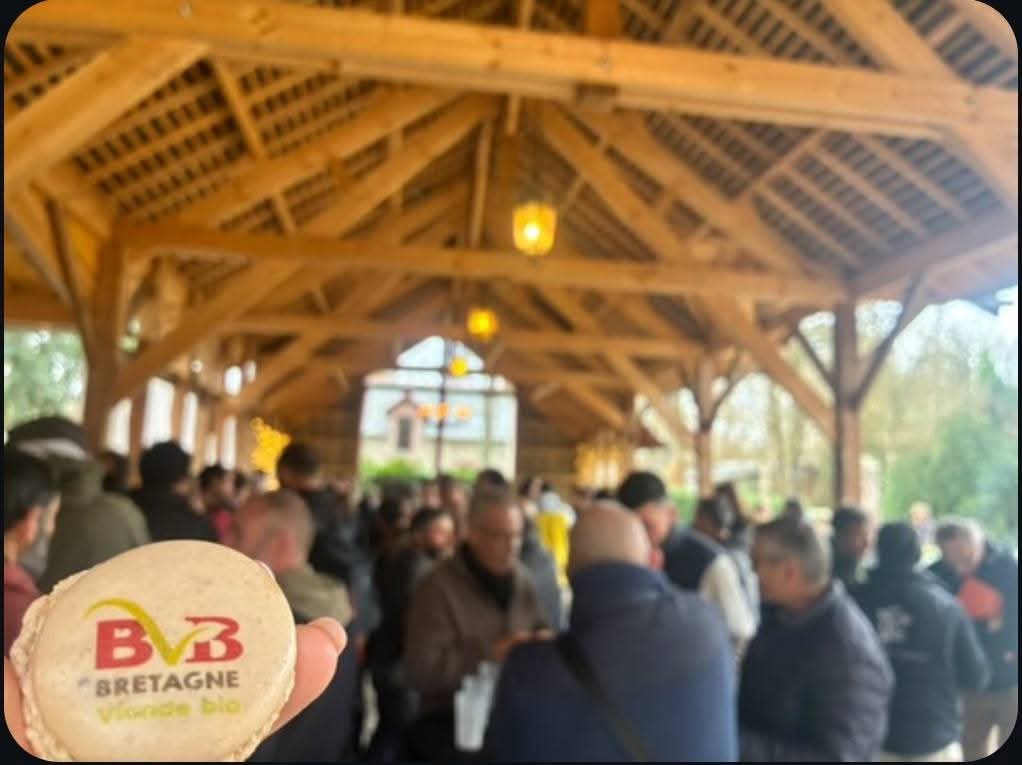 Photo assemblée Macaron 2025